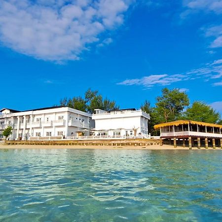 Gili Beachfront Suites Quần đảo Gili Ngoại thất bức ảnh