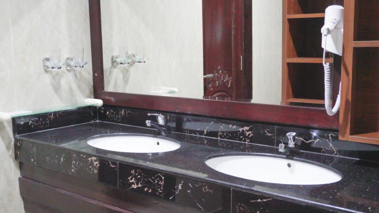 Gili Beachfront Suites Quần đảo Gili Ngoại thất bức ảnh